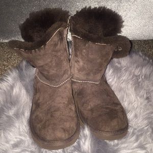 Bailey button uggs